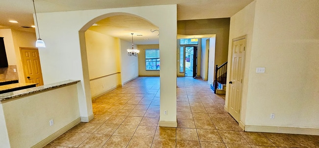 1205 Sheffield Dr