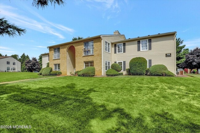 Photo - 709 Zlotkin Cir Unit 5