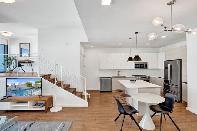 Photo - 1220 17th St Unidad SI ID1503934P