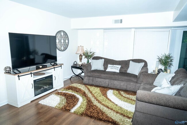 Photo - 2222 Colony Dr SW Unit D4