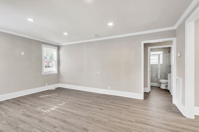 Photo - Beautifully Updated 2BR,2BA Single-Level Home $1650/mo rent***