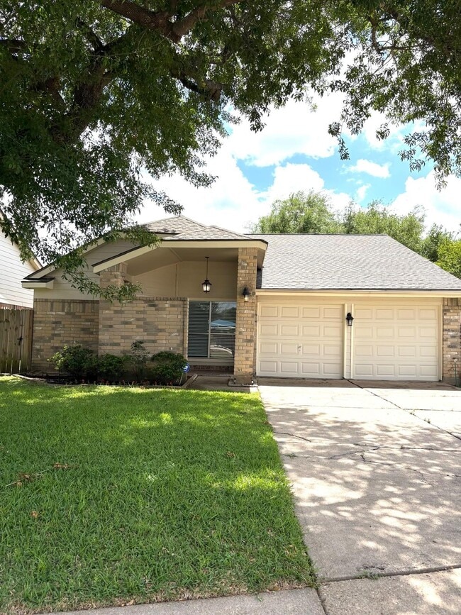 Building Photo - 2426 Planters Row