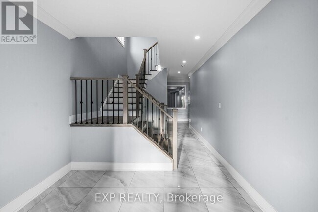 Photo - 35 Tyndall Dr