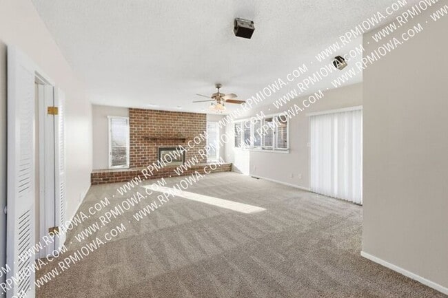 Photo - 3212 Ashwood Dr