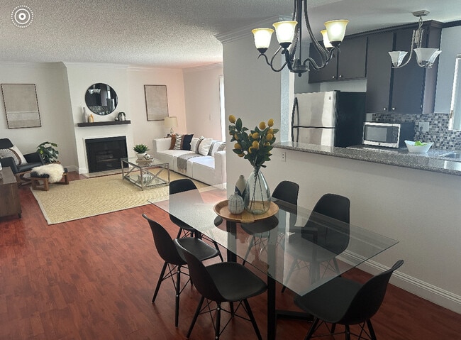 Building Photo - 1440 Hi Point St Unit 202 Rental