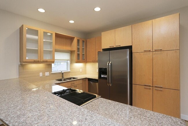 Building Photo - 3507 Mosley Ct Unit C