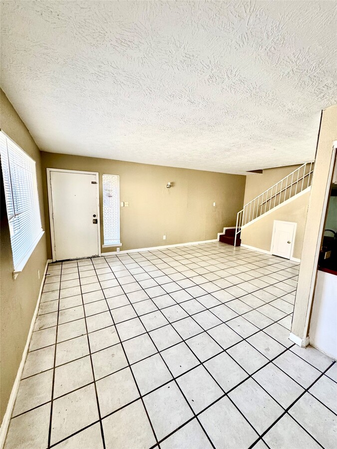 Photo - 5668 Birchmont Dr Unit 2