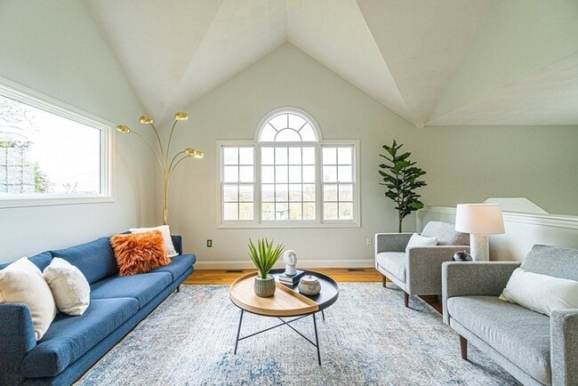 Photo - 32 Waltham St