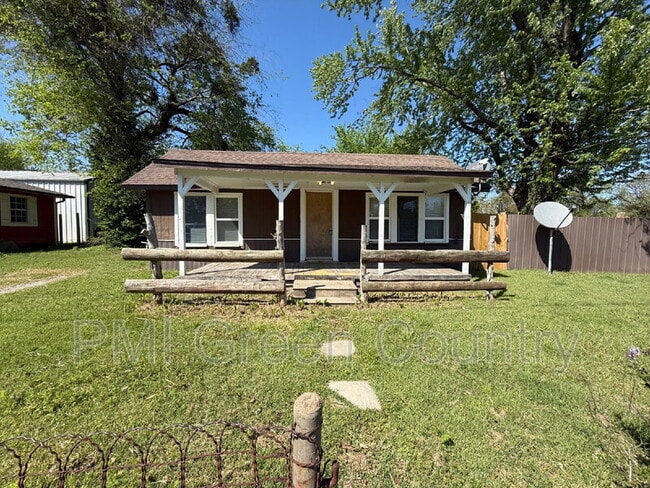 Building Photo - 209 W Magnolia St