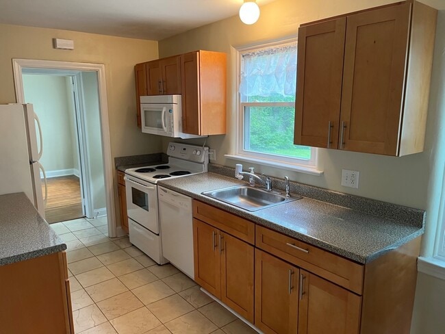 Photo - 85 Continental Dr