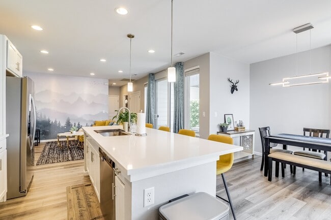 Photo - 5305 E 63rd Pl
