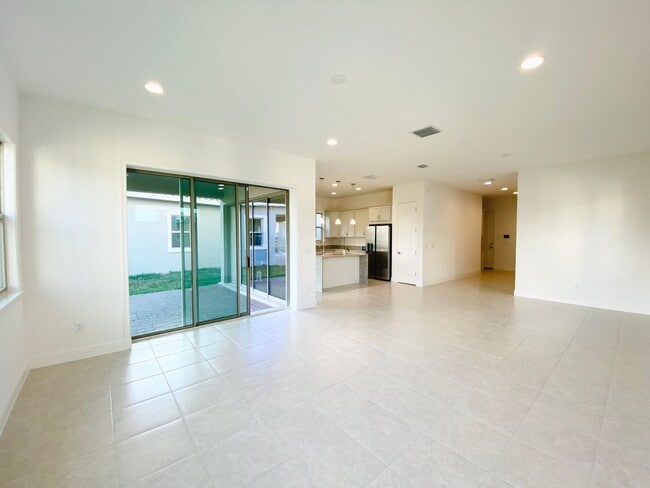 Photo - Eagle Creek house for Rent