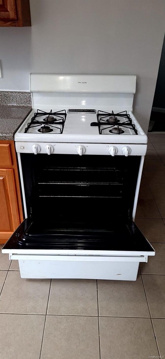 Building Photo - 3-29 Beach 29th St Unit 2R