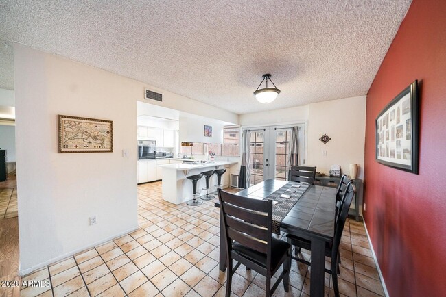 Photo - 1621 E Dunbar Dr