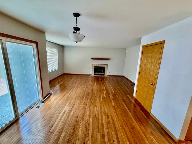 Photo - 384 Horizon Ln