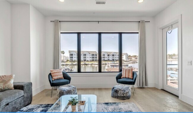 Photo - 15260 TX-105 Unit 102