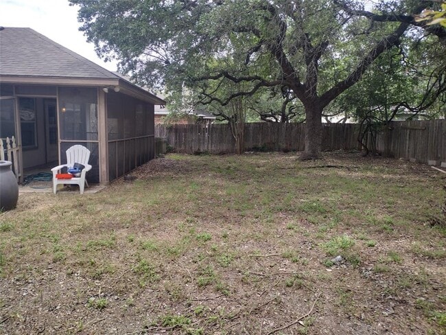Photo - 136 Trinity Dr