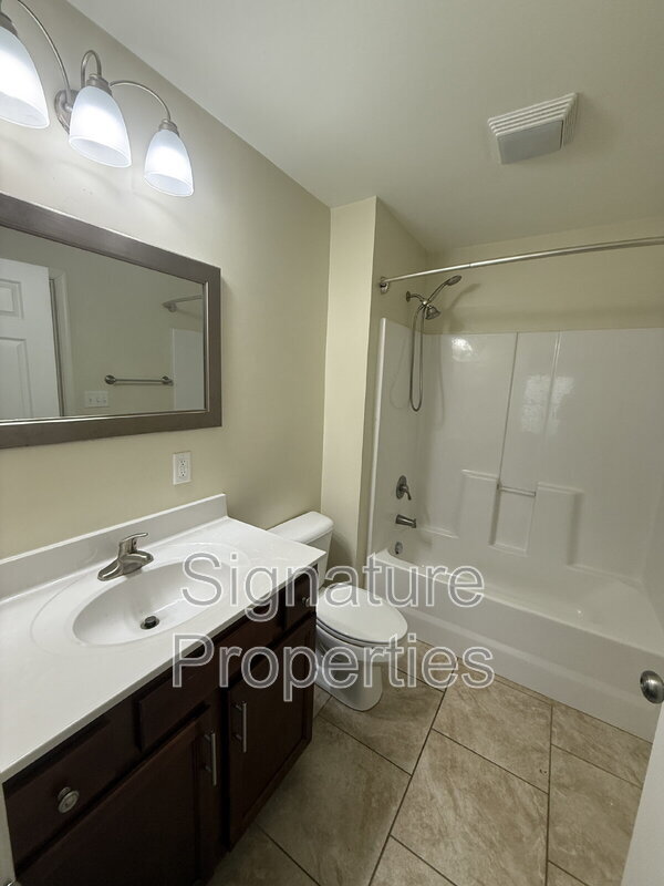 Photo - 3239 Granby St