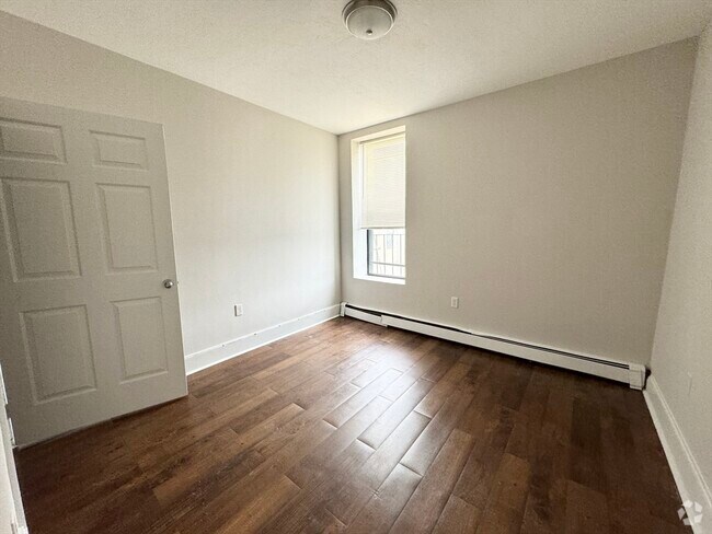 Building Photo - 15 Ruggles St Unit 5 Rental