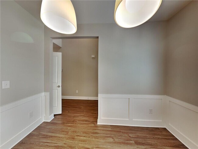 Photo - 203 Margrave Dr