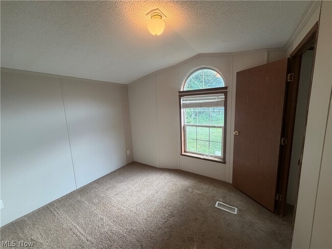 Photo - 2476 Cunningham Rd