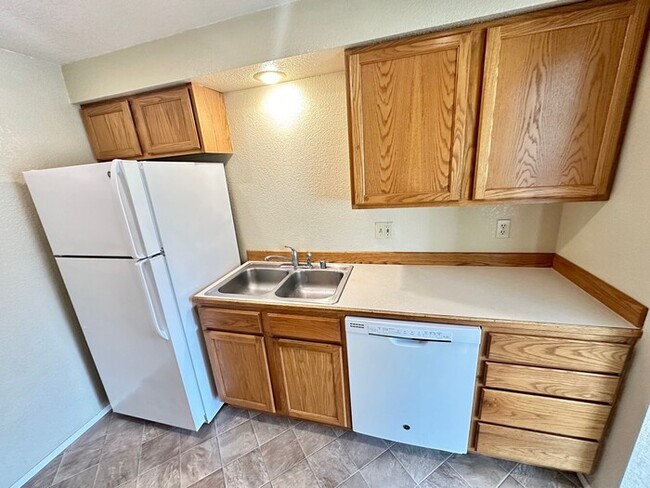 Photo - 1120 W Wakefield St