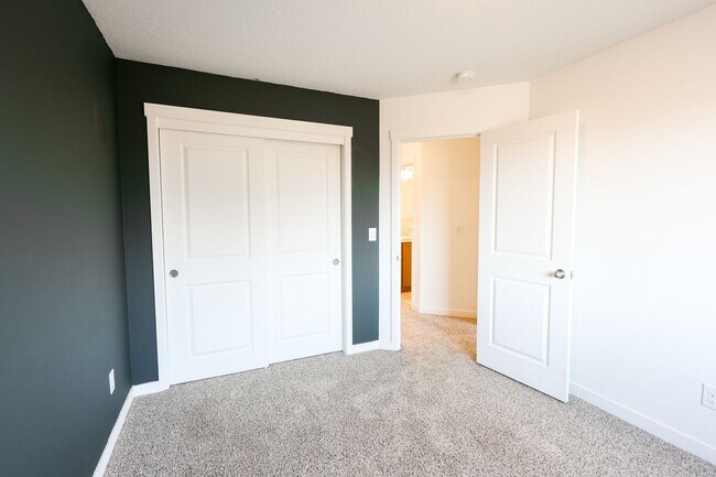Photo - Charming 3 Bdrm 2.5 Bath in Ridgefield