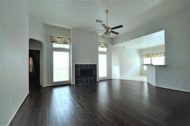 Photo - 146 Chandler Ct