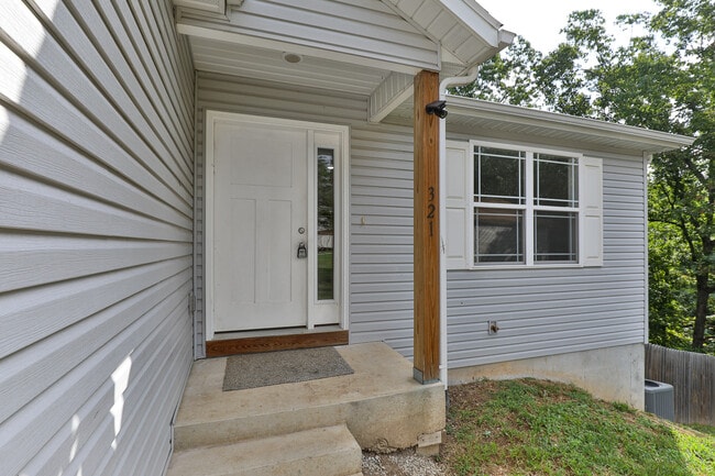 Photo - 321 Dogwood Pl
