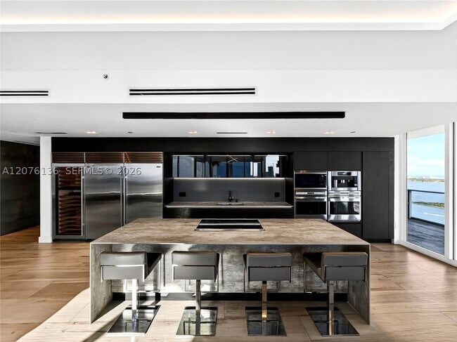 Photo - 2020 N Bayshore Dr Unit 4104