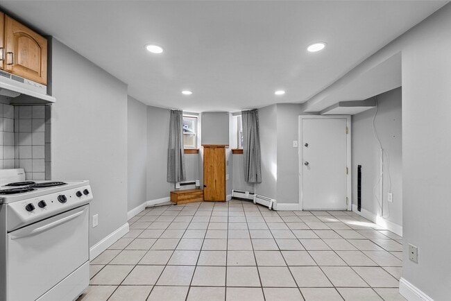 Photo - 110 W 3rd St Unit 1