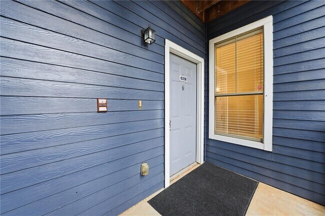 Photo - 1575 Ridenour Pkwy NW