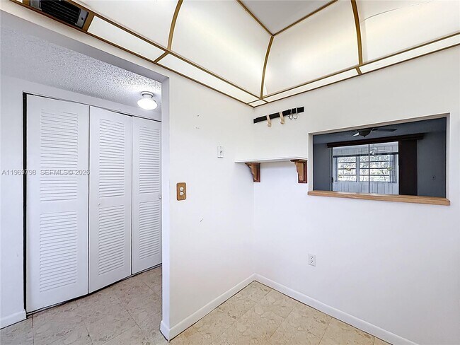 Photo - 6750 Royal Palm Blvd Unidad 209E