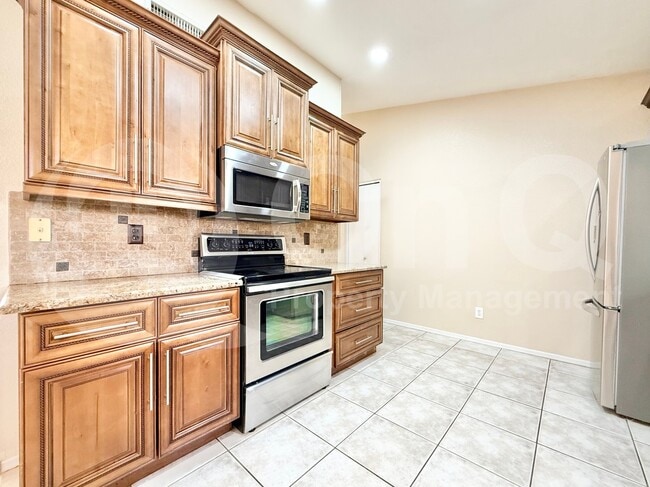 Photo - 1150 W Lark Dr