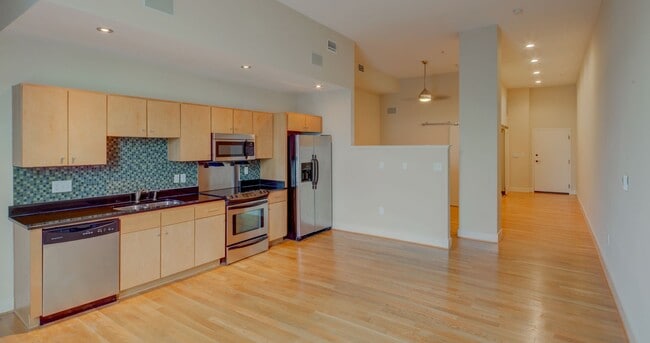 Photo - Montgomery Square Apartments