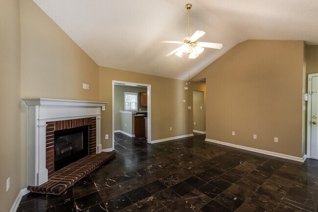 Photo - 2213 Brookline Ct