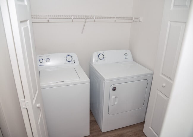 Full washer/dryer