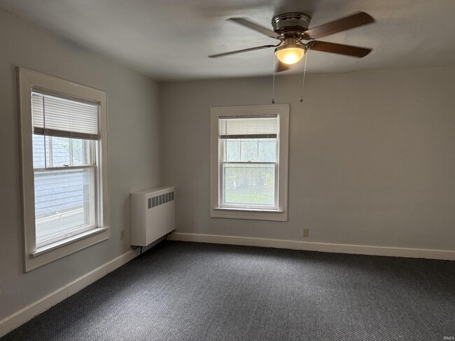 Photo - 1328 Sinclair St