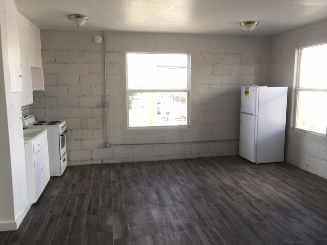 North View - 240 NW 8th Ave Unit 2