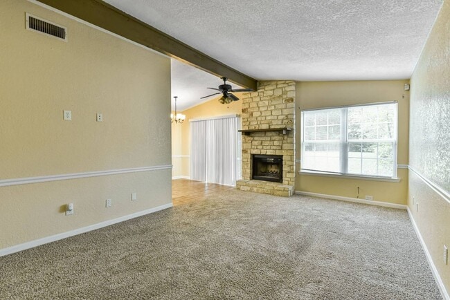 Photo - 1149 Royal Crest Dr