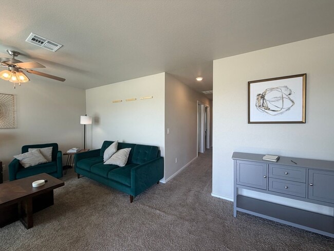 Photo - 2608 Winfield Ave