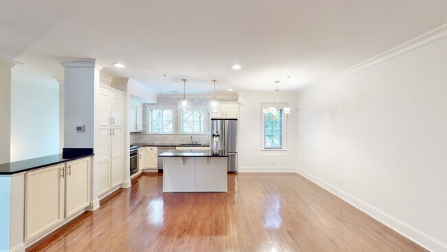 Photo - 1328 Ordermore Ave