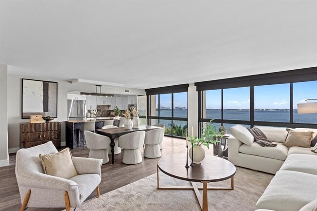 Building Photo - 3301 Bayshore Blvd Unit 806C