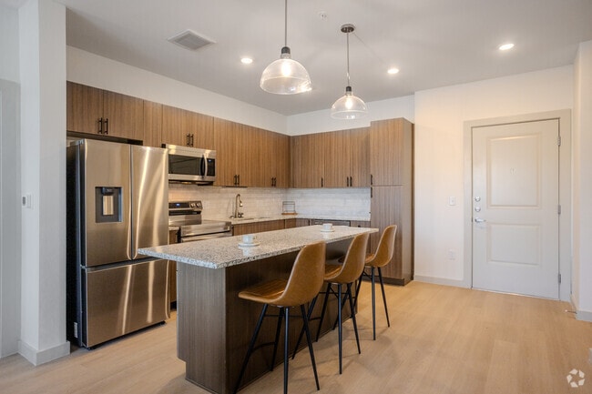 2 dormitorios, 2 baños - 925 pies cuadrados - Cocina Verbena 2 - Meridian at Wylie - 55+ Affordable Apartments