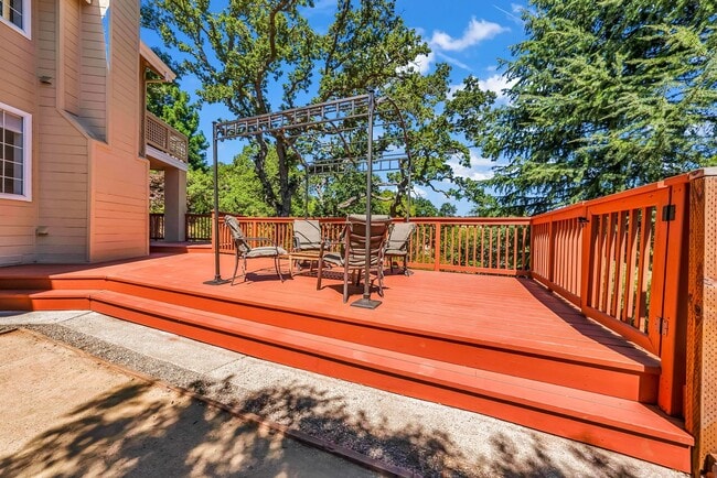 Photo - Danville Ranch 3/2 Jewel Available Now!