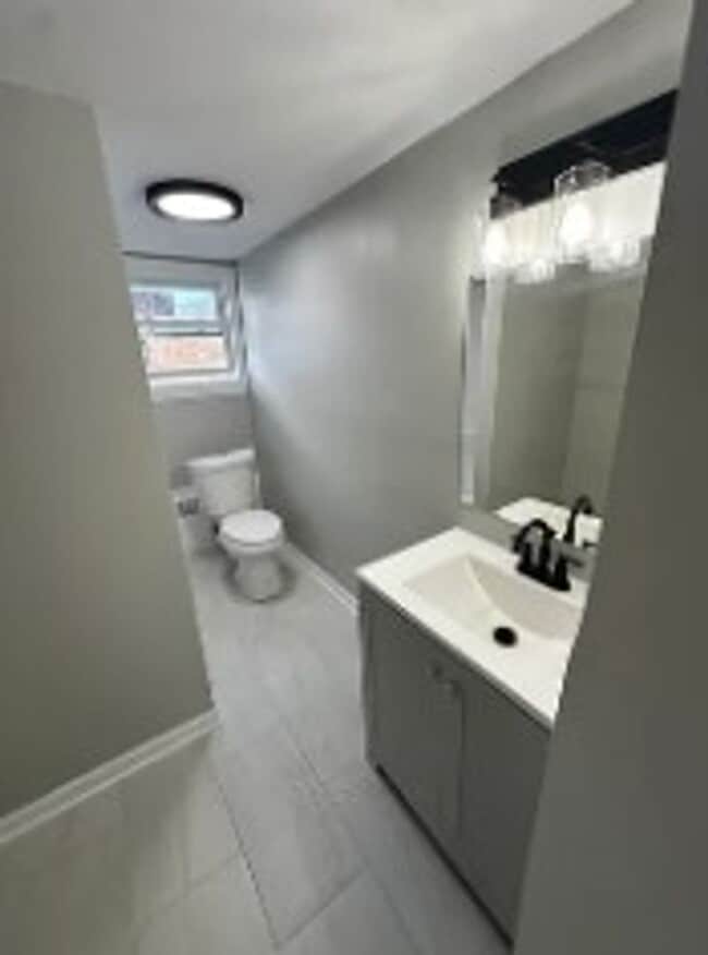 Photo - 177 Hart St Unit 2