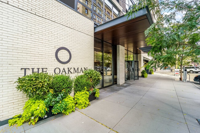 Photo - 160 1st St Unidad 610