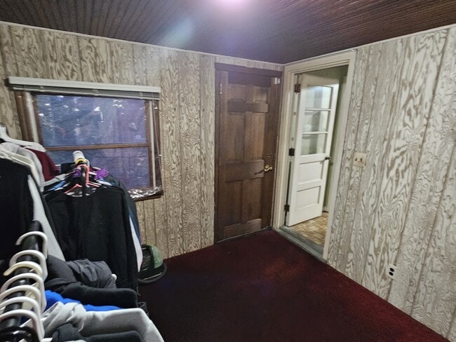 Photo - 1656 Hamburg Tpke