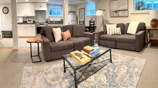 Photo - 5320 9th Ave NE