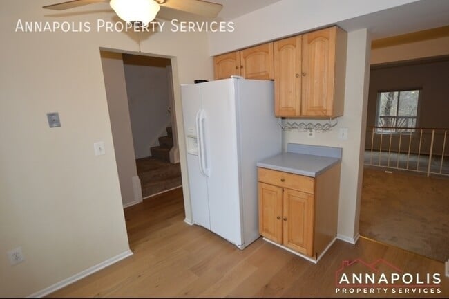 Photo - 430 Knottwood Ct